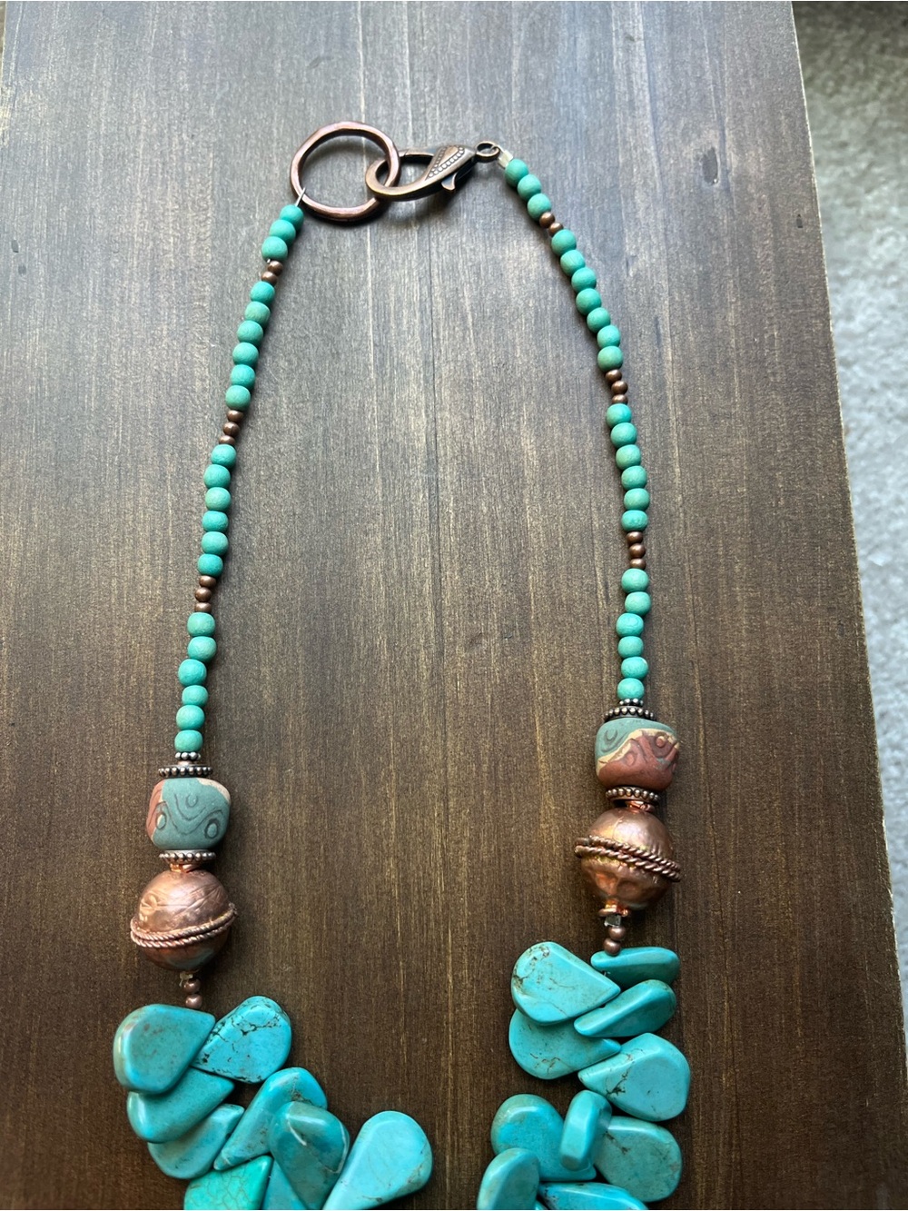 Turquoise Bead and vintage ceramic bead necklace - Picture 4 of 4